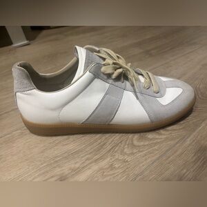 Maison Margiela Replica Sneakers – White/Grey with Gum Sole